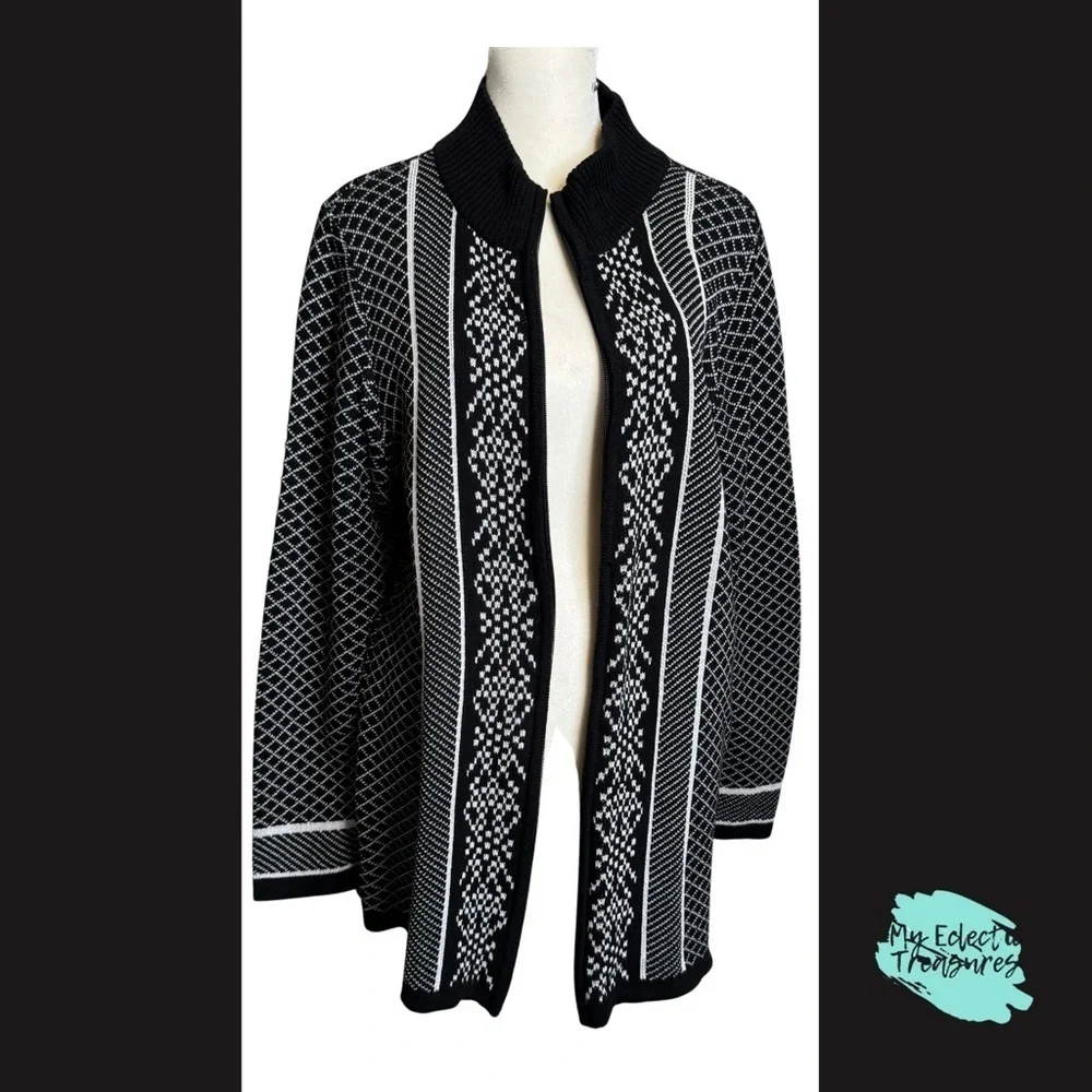 CJ Banks Black and White Zippered Cardigan with Geometric Pattern 1X